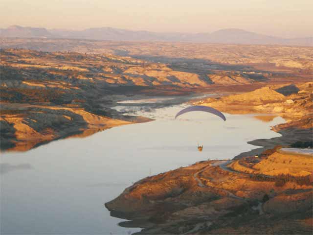 Hang Gliding in The High Plateau